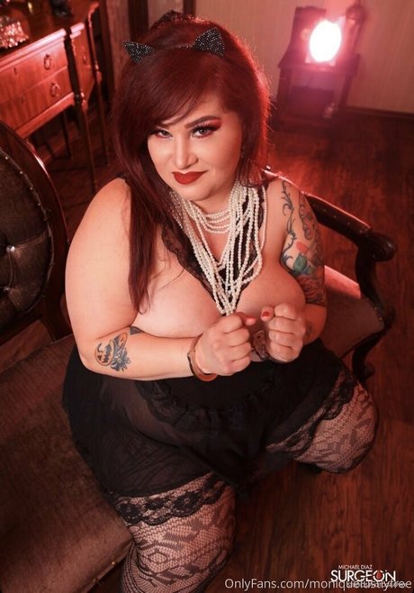 moniquelustlyfree art pornstar galleries