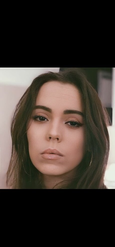 Cpcn mdt naked model images