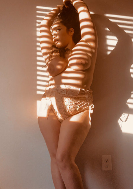 spicyy mamiana model pornographic photo