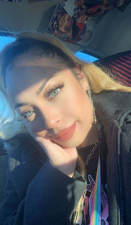 spicyy mamiana model best img