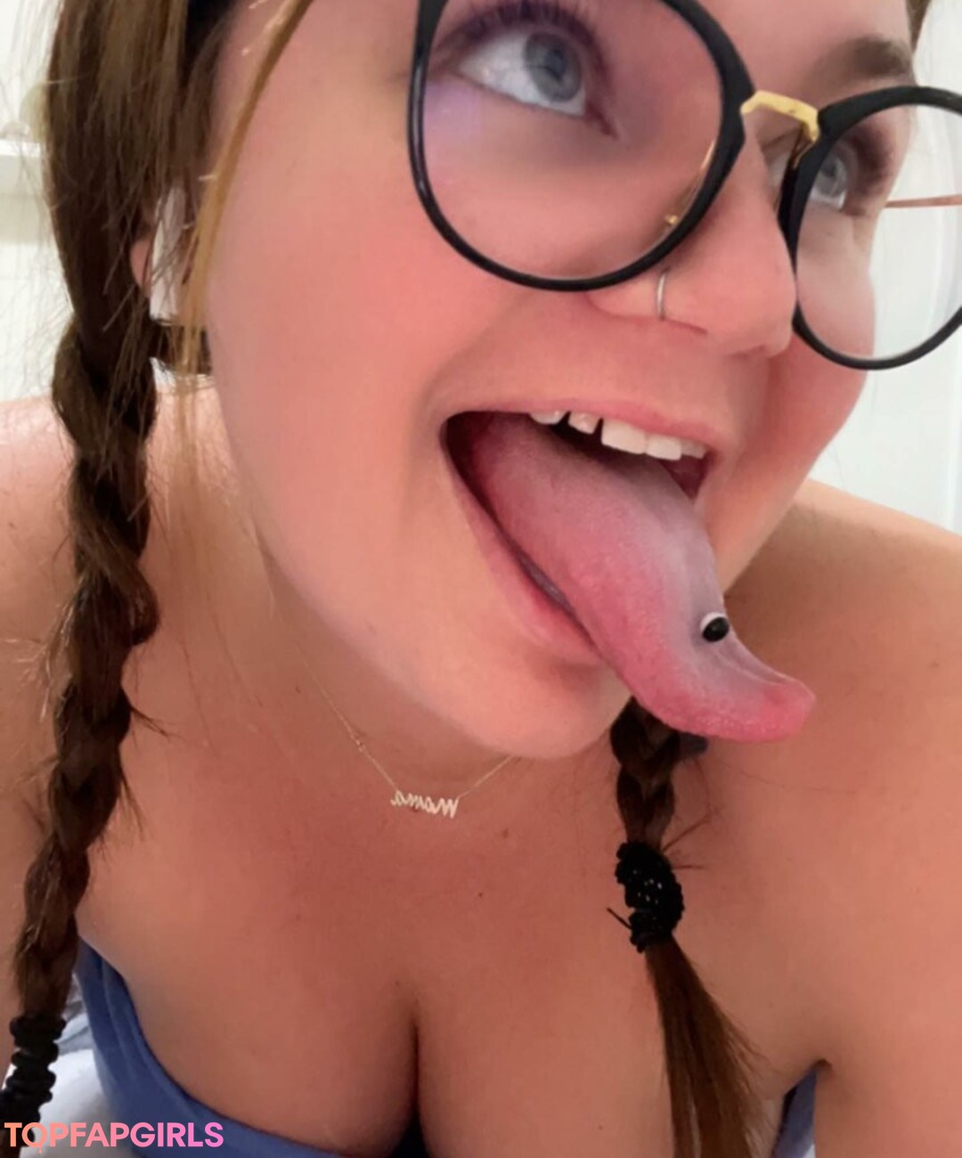 Long Tongue Fetish perfect pornstar picture