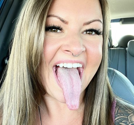 Long Tongue Fetish model naked pics