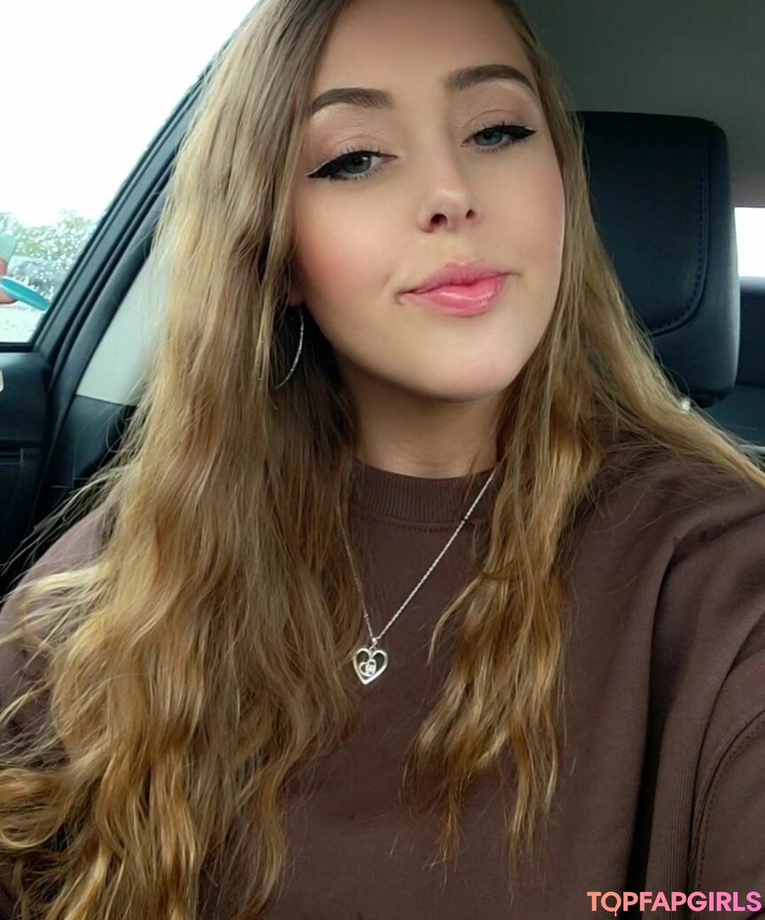 Long Tongue Fetish pornstar art photo