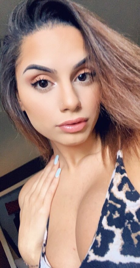 Desire Negro pornographic actress img