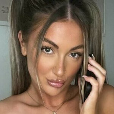 realchloehill star pornographic image