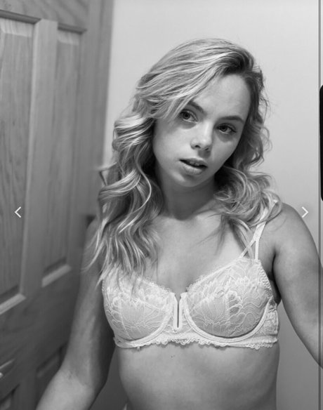 Miss995 model high quality photos