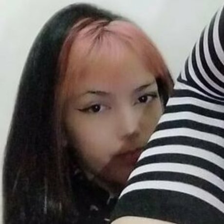 YuYu model sexy pictures