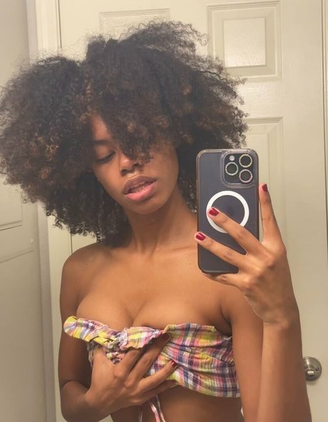 mochaanae profile image