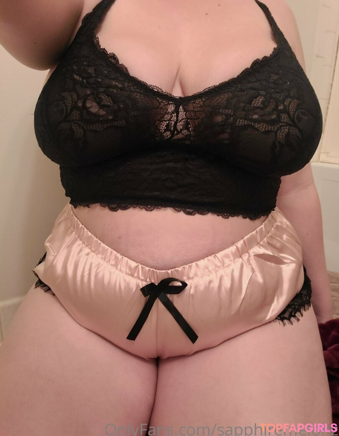 sapphiremelonz model sex pictures