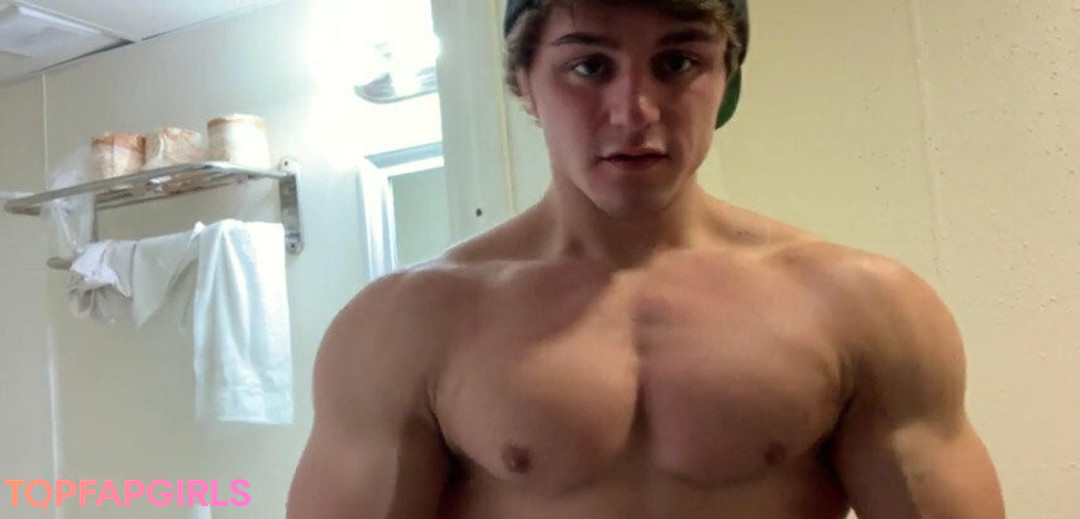 jamietylerflex star exclusive photo