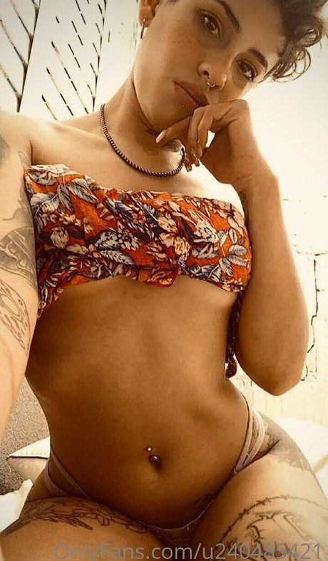 thequeenwithcurls beautiful actress images