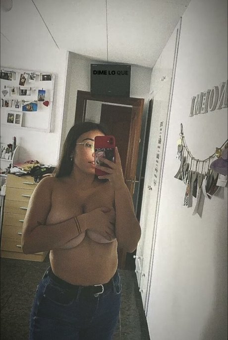 Noemi123130 star sexy galleries