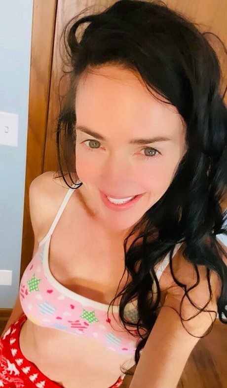 lilrosiedoll beautiful actress picture