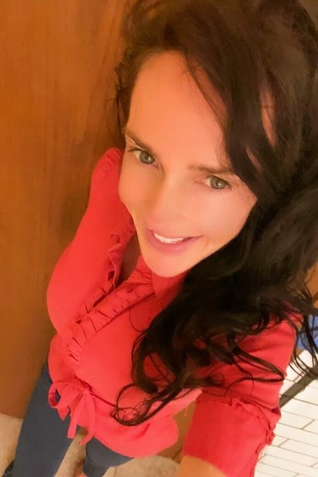 lesbian milf onlyfans hot nude img