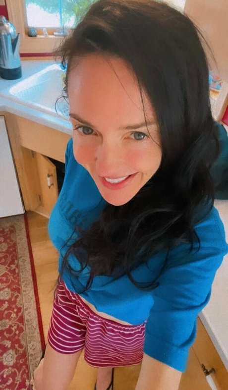 lilrosiedoll best pornstar archive