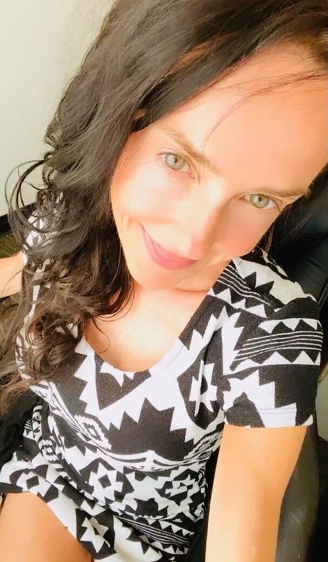 lilrosiedoll erotic model pictures