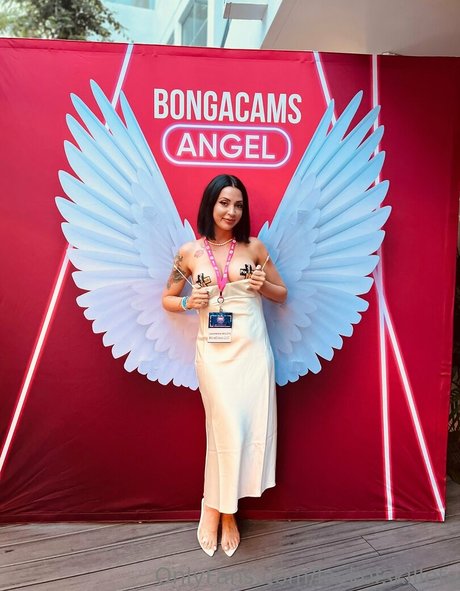 lackofskillets nude star images