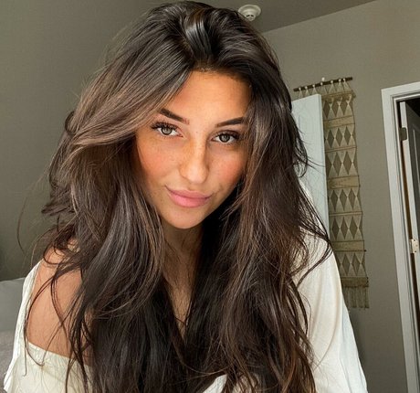 Abbey Wilson hot pornstar galleries