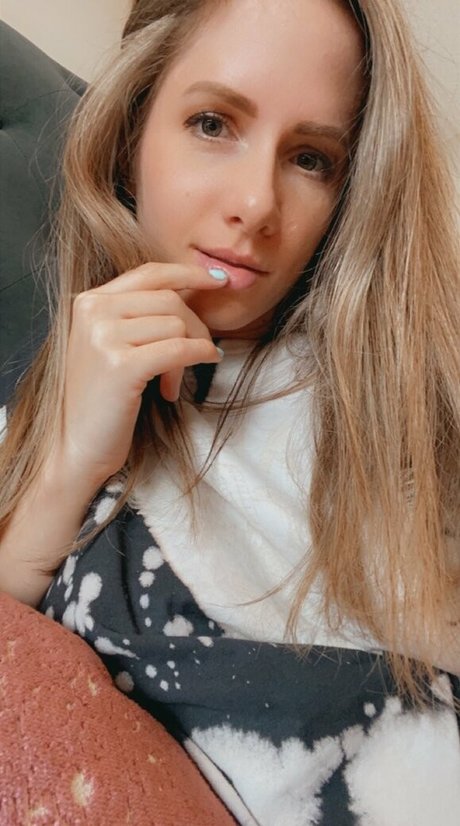 curvy nude onlyfans pornos images