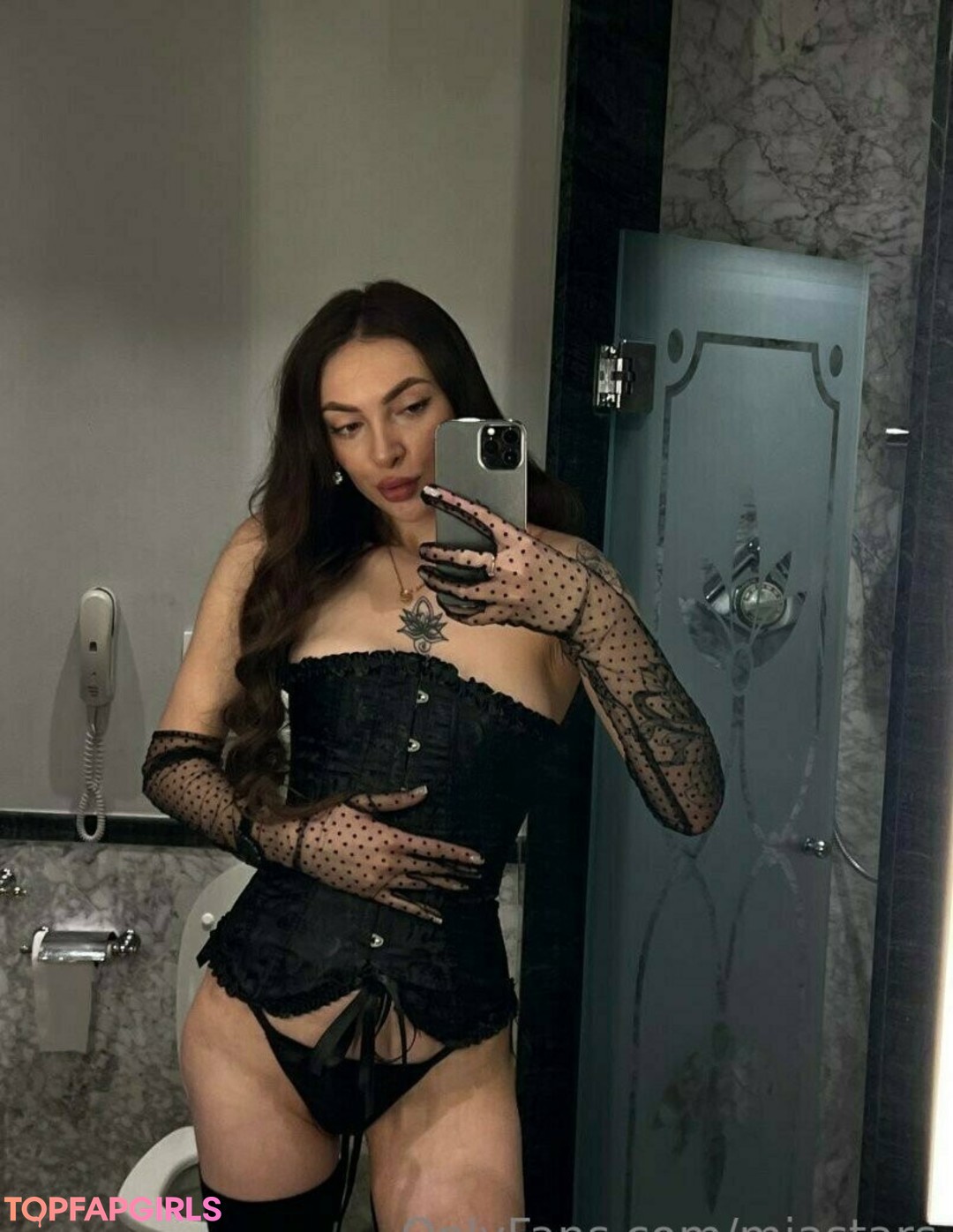 young free onlyfans exclusive photo