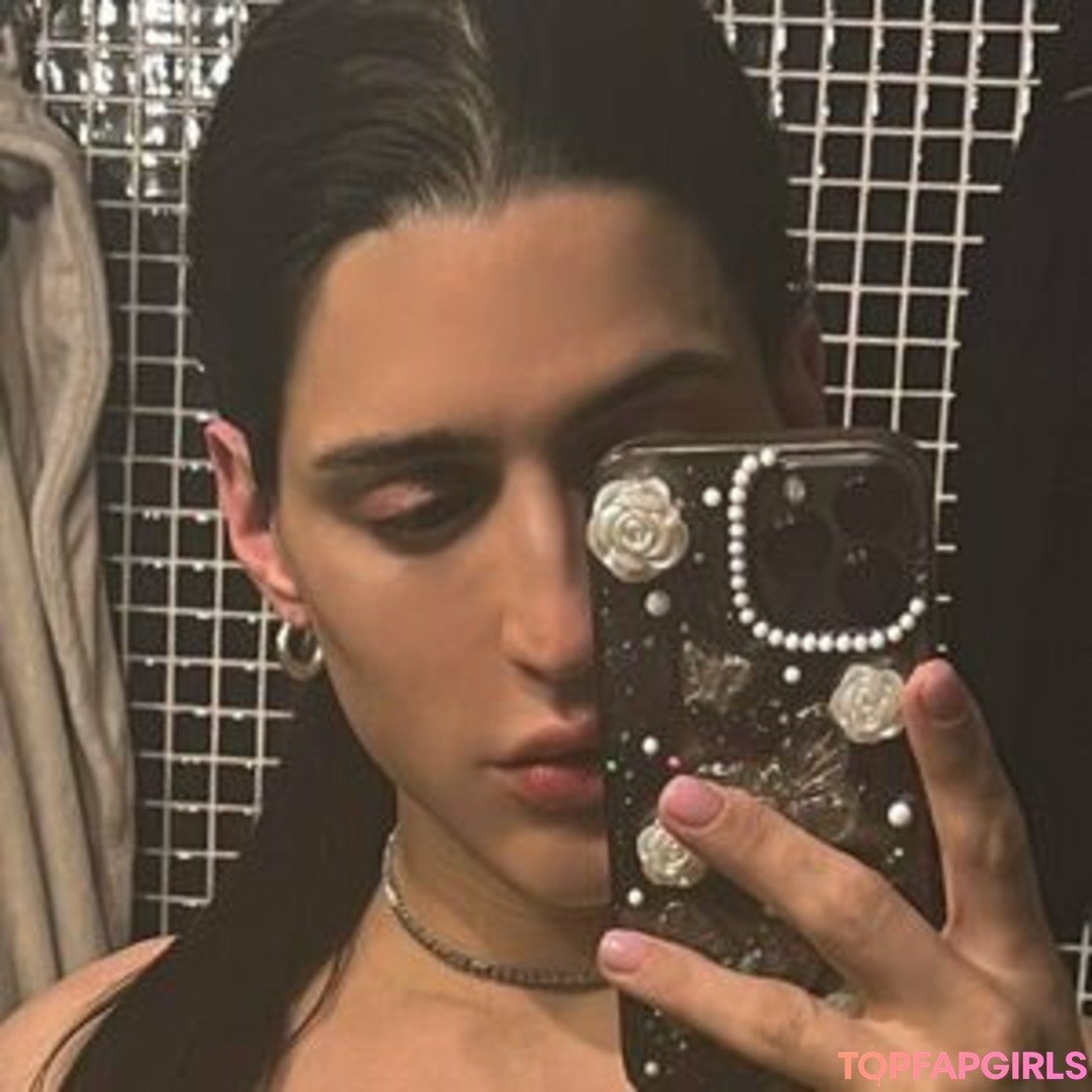 arca1000000 sex actress pics