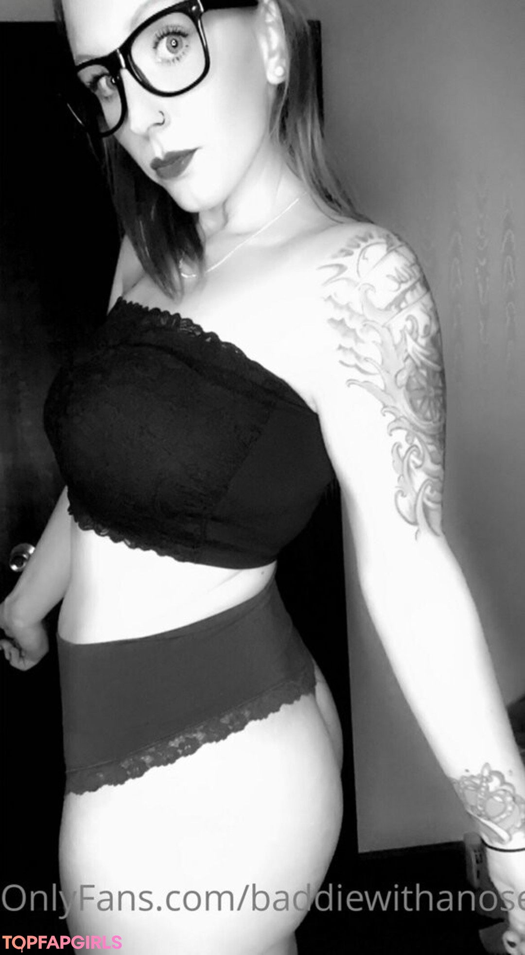 baddiewithanosering star high quality archive