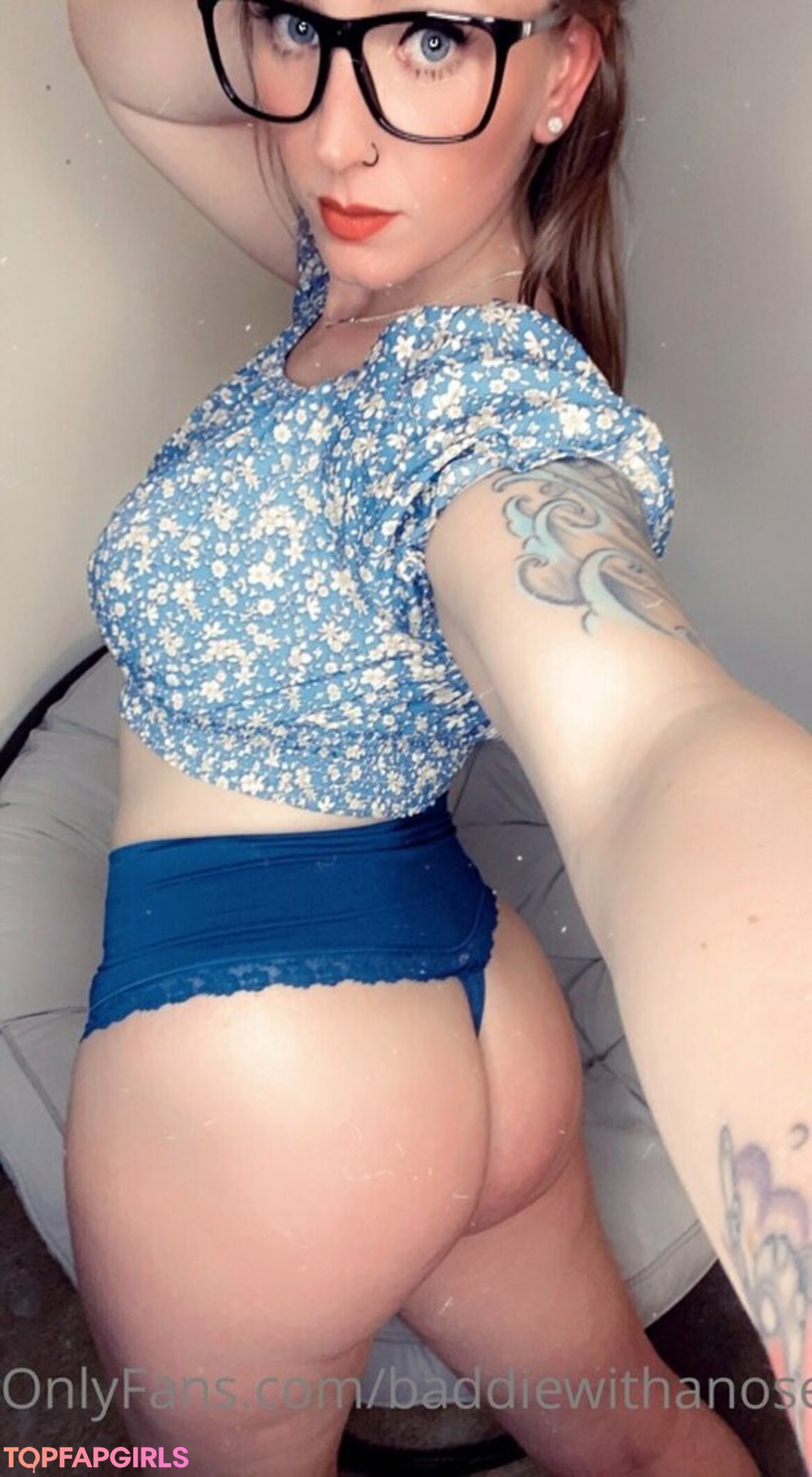 baddiewithanosering star naked images