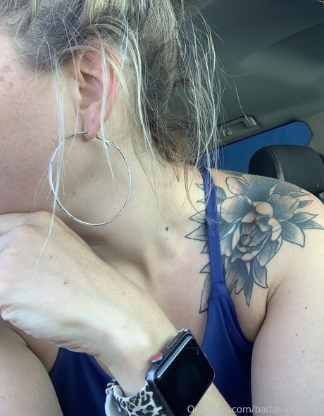 milf strip onlyfans pornographic images