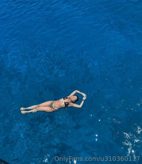 dark skin onlyfans sexy nude image