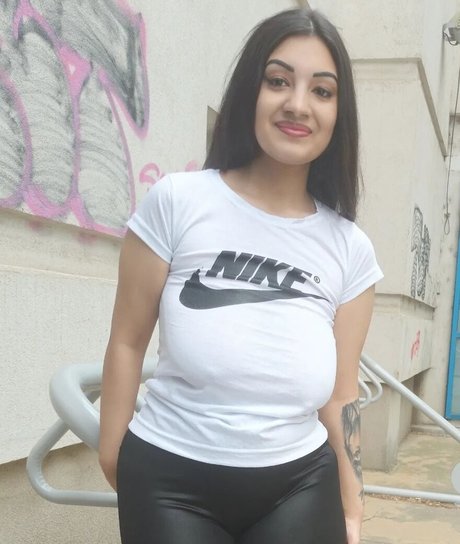 Ionela Madalina sexy star images