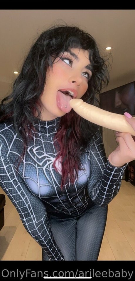 Arileebaby star nude image