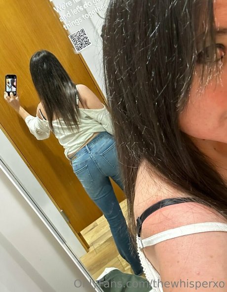 thewhisperxo star hot picture