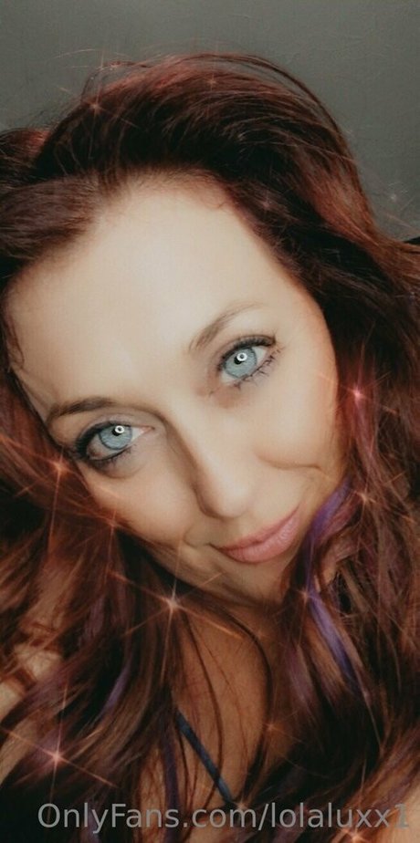 lolaluxx1 erotic pornstar picture