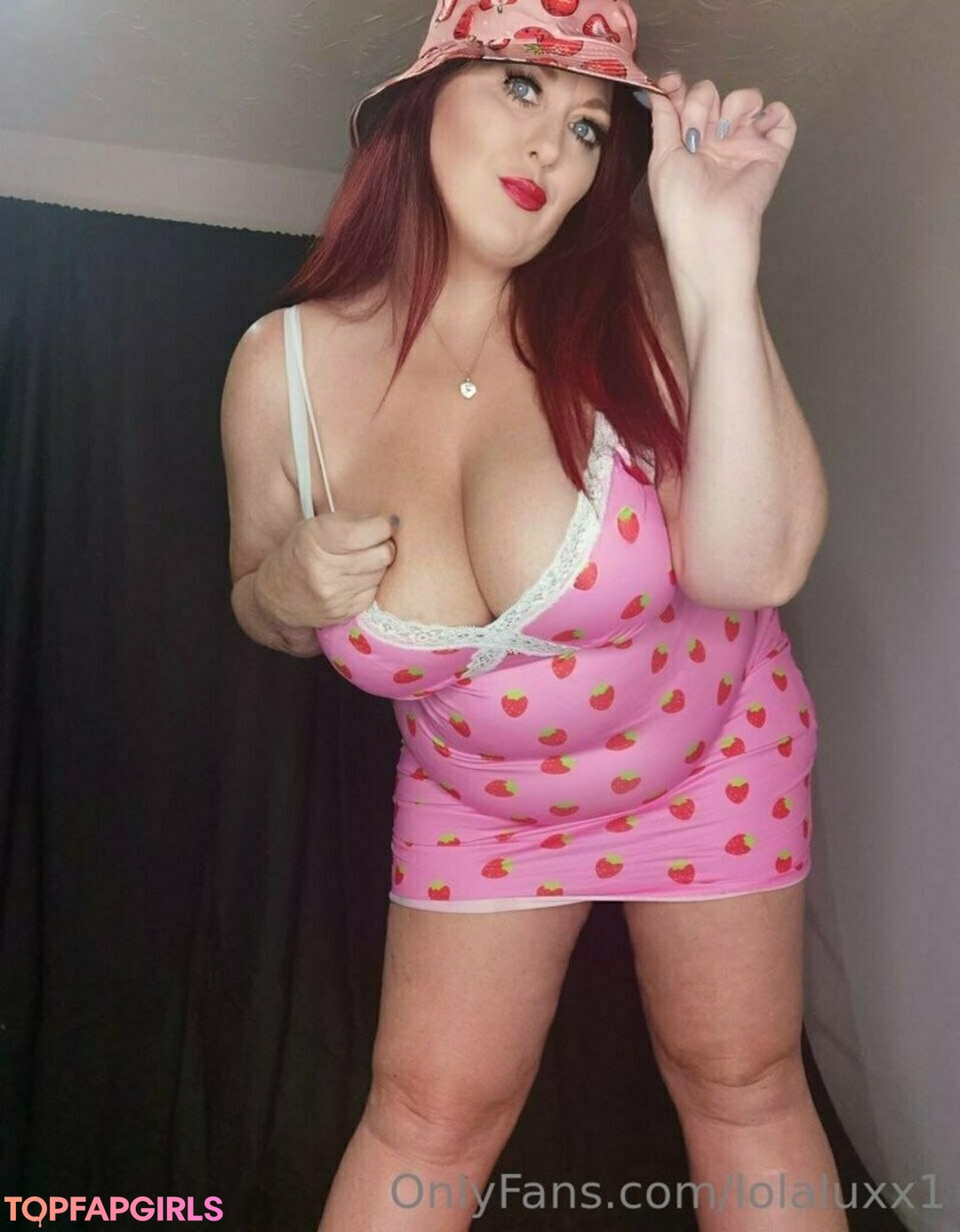 lolaluxx1 top profile image