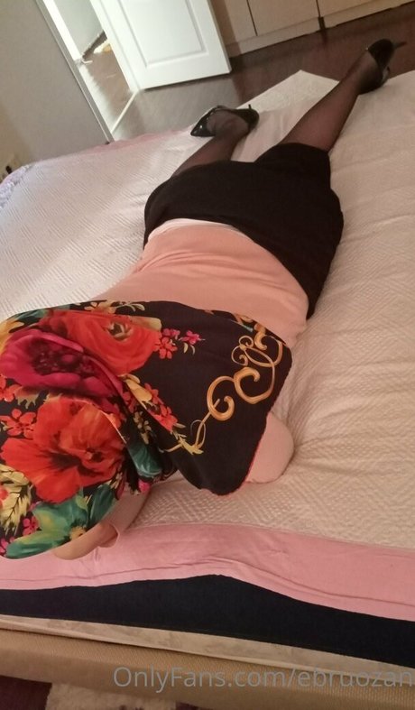 ebruozan pornstar free picture