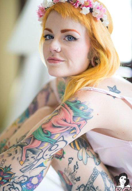 Faun exclusive actress archive