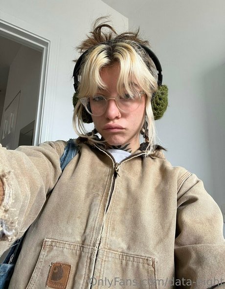 data night model pornographic photo