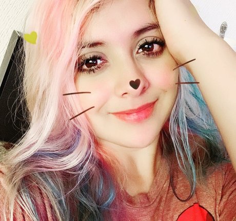 Jezz Angeles sexy actress picture