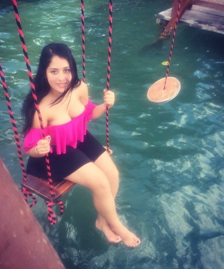 Jezz Angeles model naked picture