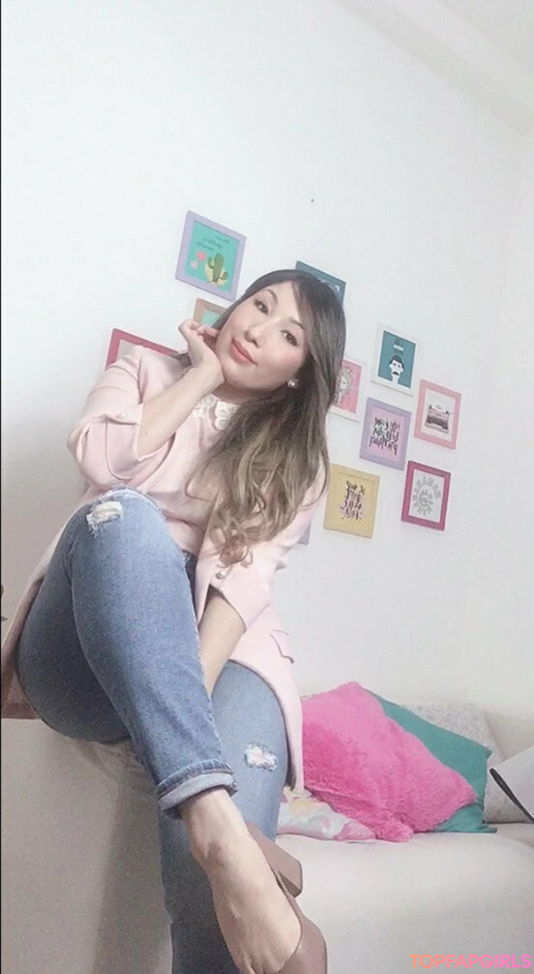 Yu Ferracini adult model img