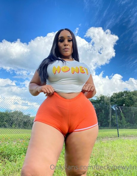 Beckkywylin xxx star pictures