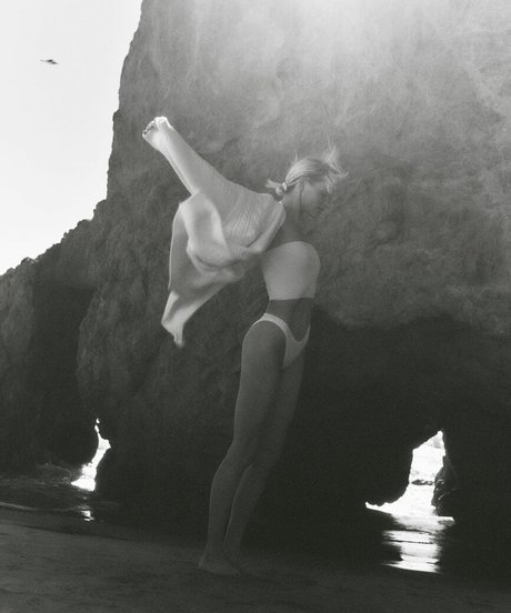 Elsa Hosk pornographic star pic