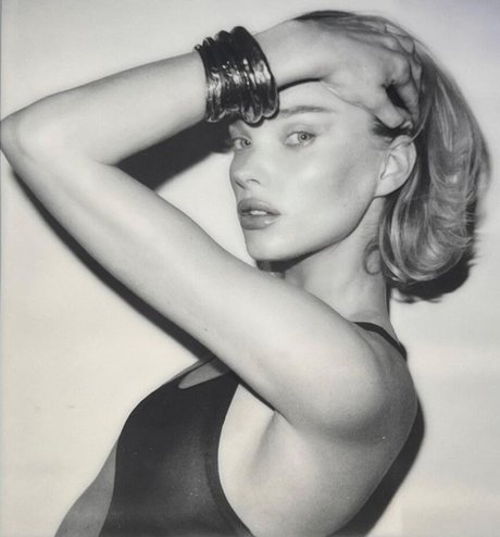 Elsa Hosk model erotic image