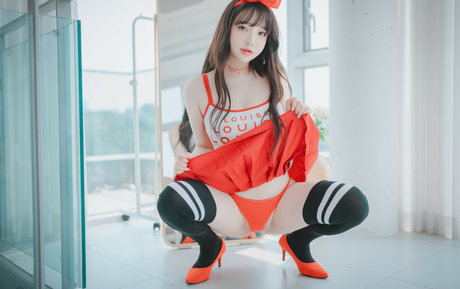 Son Ye Eun high quality actress photo