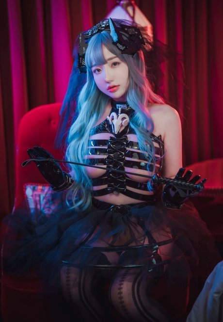 Son Ye Eun model best gallery