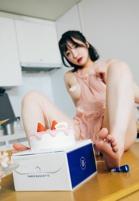 Son Ye Eun model sex galleries