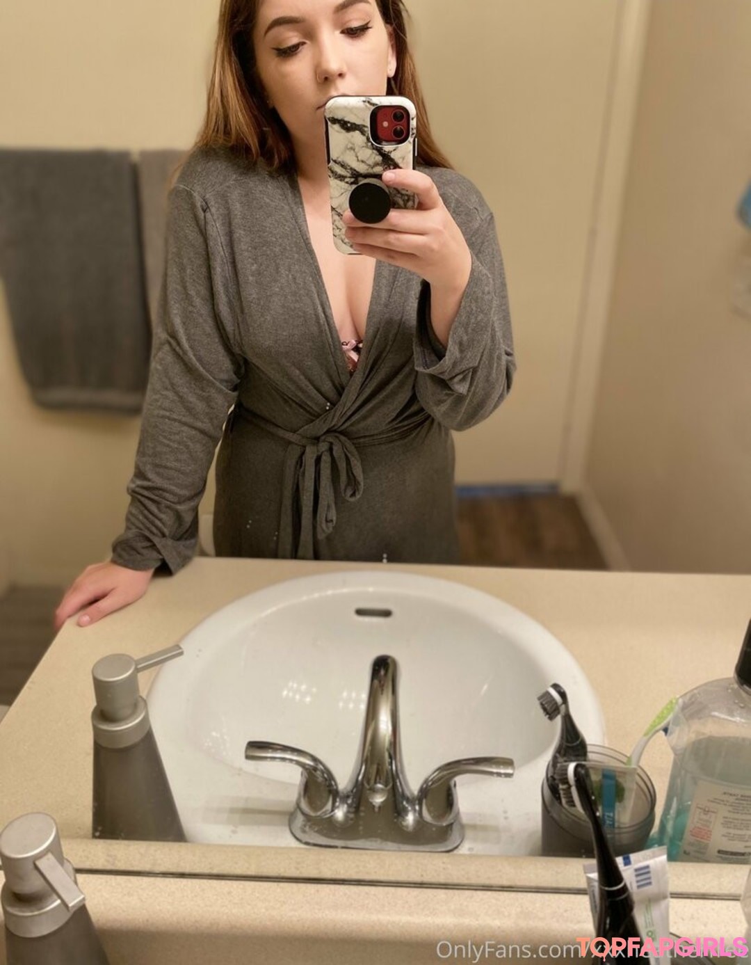 lesbian fisting onlyfans top pic