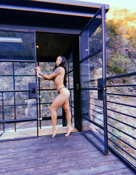 winniehoney pornstar beautiful images