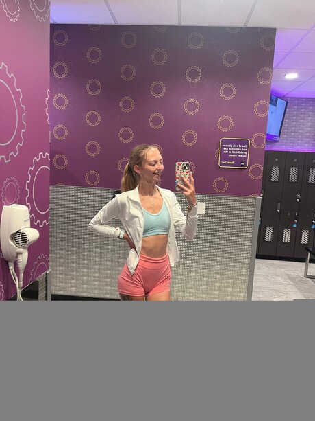 missmakaylabaddie nude actress photos