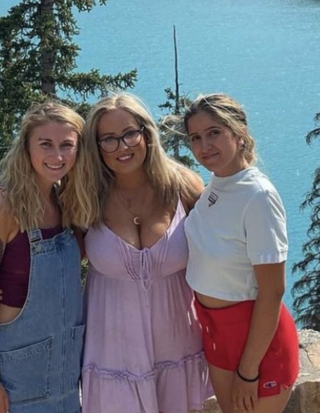 Lilly Alcorn pornstar nice archive